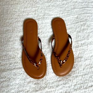 Jcrew flip flops size 6